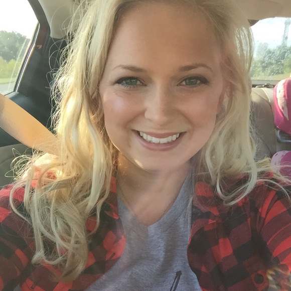 Meet your Posher, Trish - Picture 1 of 1